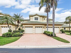 600 Vintage Reserve Ln in Naples, FL - Building Photo