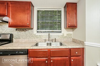 2908 Kevin Ln in Jonesboro, GA - Foto de edificio - Building Photo