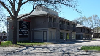 Penny Center in East Dundee, IL - Building Photo