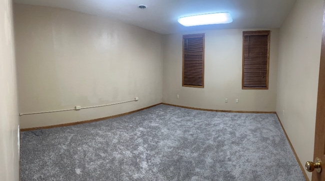 103 N Market St in Winamac, IN - Building Photo - Building Photo