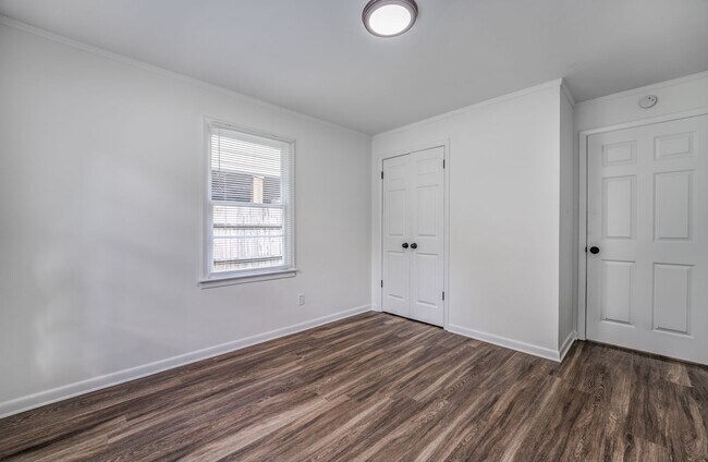 property at 4903 Quince Rd