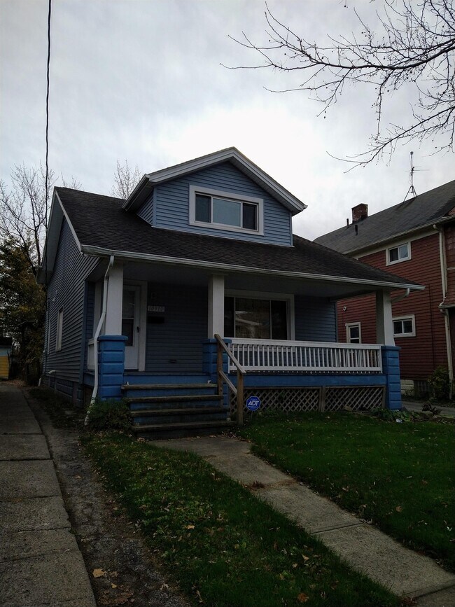 property at 10910 Revere Ave