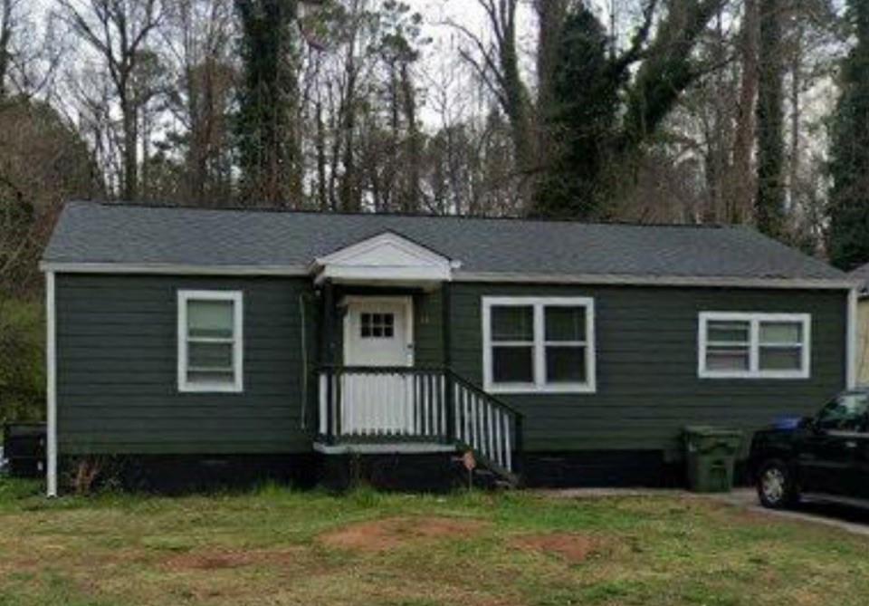 31 Baker Dr SW in Atlanta, GA - Building Photo