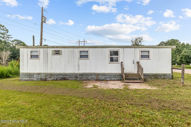 property at 1134 Old Maplehurst Rd