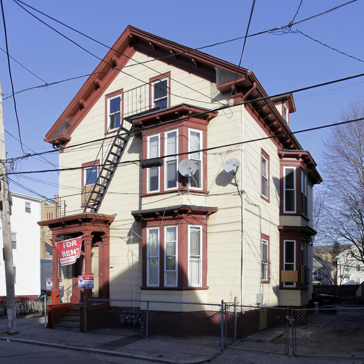 144 Parade St in Providence, RI - Foto de edificio