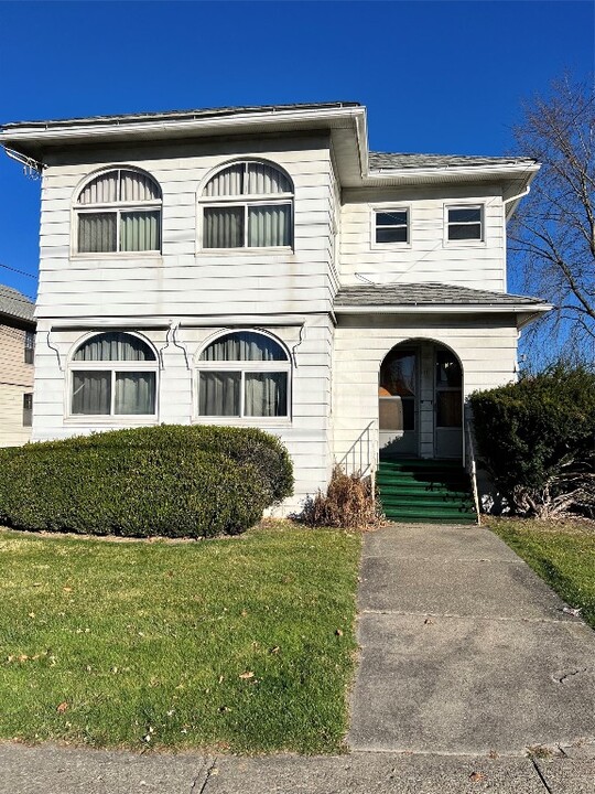 17 Tompkins St in Binghamton, NY - Building Photo