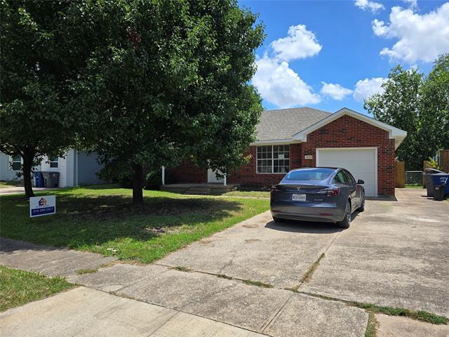 10732 Cotillion Dr in Dallas, TX - Building Photo