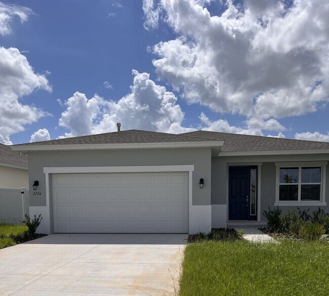 7774 SW 59th St in Ocala, FL - Foto de edificio - Building Photo