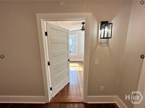 221 W Duffy St in Savannah, GA - Building Photo - Building Photo