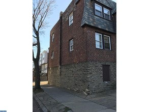 5437-5441 Torresdale Ave in Philadelphia, PA - Foto de edificio - Building Photo