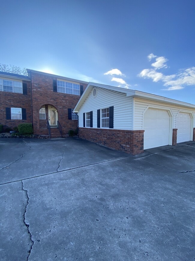 2600 Brooken Hill Dr in Fort Smith, AR - Building Photo - Building Photo
