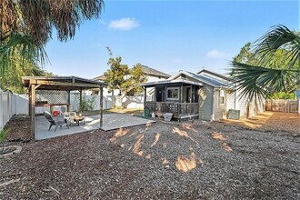 6305 S MacDill Ave in Tampa, FL - Building Photo - Building Photo