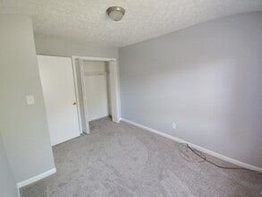 30 Fonda Dr in Lynchburg, VA - Foto de edificio - Building Photo