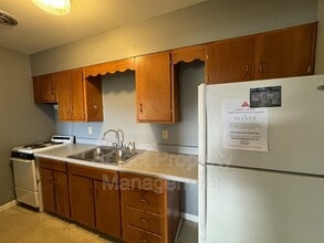 7608 Bluffton Rd in Fort Wayne, IN - Building Photo - Building Photo