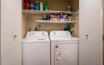 6745 SW Scholls Ferry Rd in Beaverton, OR - Building Photo - Building Photo