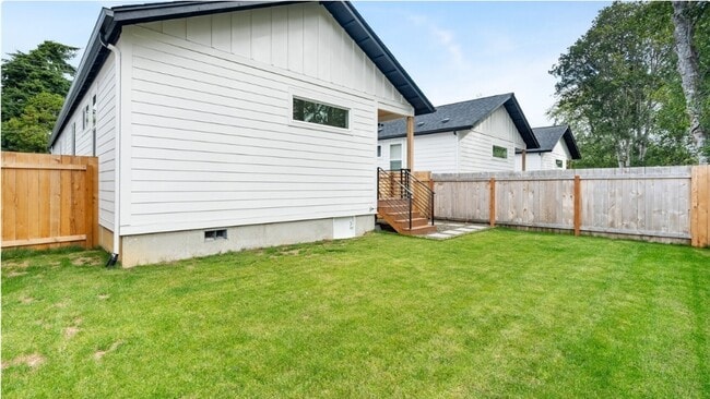 205 W Harriman St in Aberdeen, WA - Building Photo - Building Photo