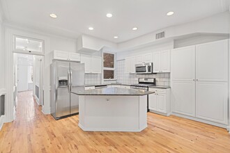 1028 Hudson St in Hoboken, NJ - Building Photo - Building Photo