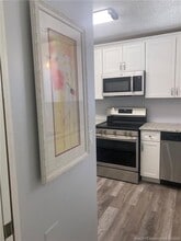 8227 SE Croft Cir in Hobe Sound, FL - Building Photo - Building Photo