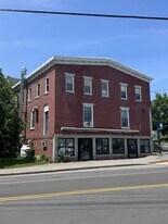 2 Main St in Richmond, ME - Building Photo