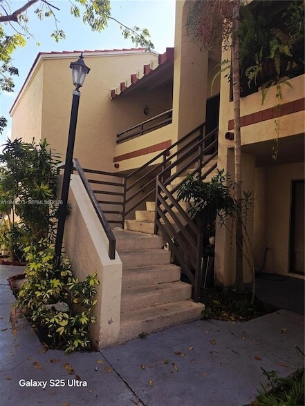 20130 NE 3rd Ct, Unit 6