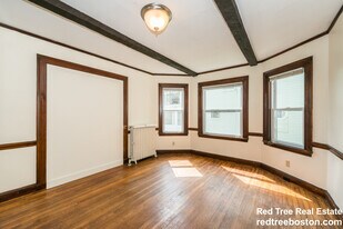 50-52 Hobson St, Unit 1 in Boston, MA - Building Photo