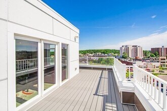 18 Cliveden St in Quincy, MA - Building Photo - Building Photo