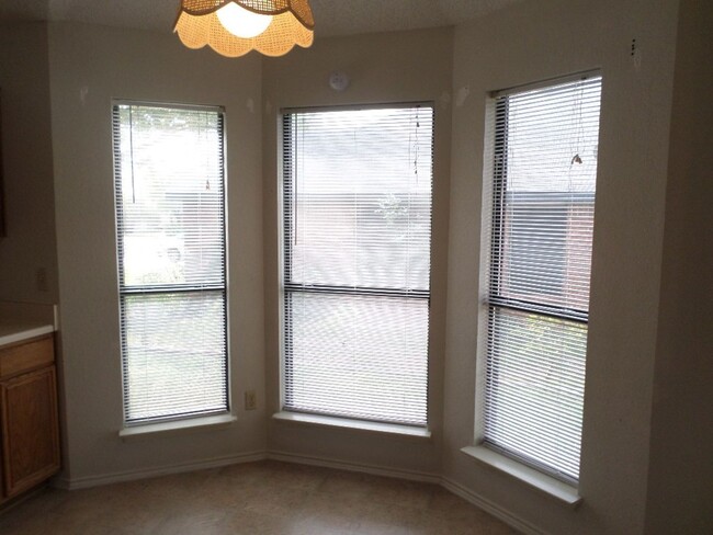 property at 2013 Sundown Dr