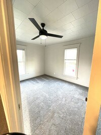 1304 S Main St photo'