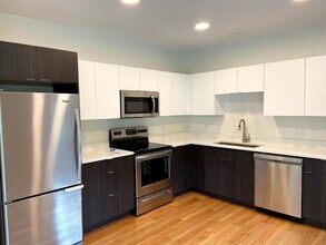 69 Etna Rd in Lebanon, NH - Building Photo - Building Photo