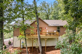 131 Pier Point Dr in Lake Lure, NC - Building Photo - Building Photo