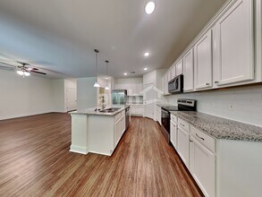 230 Swan Dr in Summerville, SC - Building Photo - Building Photo