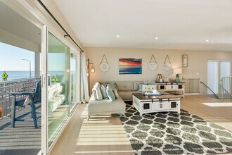 3460 Carlsbad Blvd in Carlsbad, CA - Building Photo - Building Photo