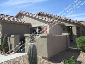 1364 E Martha Dr in Casa Grande, AZ - Building Photo - Building Photo