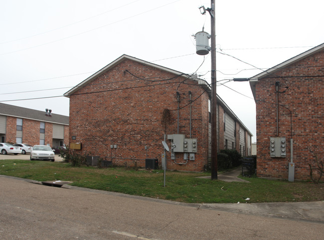 1731 Ryder Dr in Baton Rouge, LA - Foto de edificio - Building Photo