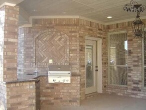 8 Maplewood Ct in Wichita Falls, TX - Building Photo - Building Photo