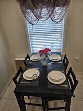 55 Fieldmere St, Unit Comfty Getaway in Elmont, NY - Building Photo - Building Photo