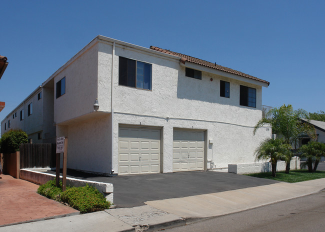 3761 Boundary St in San Diego, CA - Building Photo - Building Photo