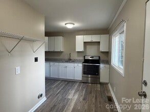 323 N Flint St in Lincolnton, NC - Building Photo - Building Photo