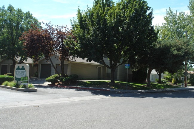 Colby Court Apartments in Boise, ID - Foto de edificio - Building Photo