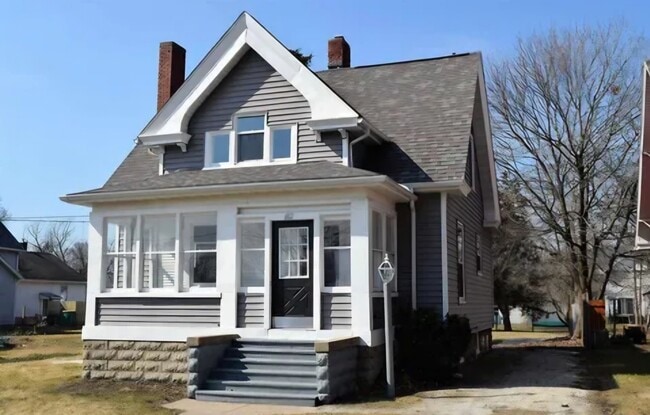 property at 662 Jefferson St