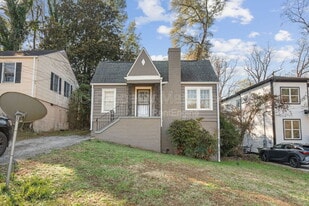 76 Burbank Dr NW in Atlanta, GA - Building Photo