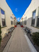 3741 S. Arlington Ave in Los Angeles, CA - Foto de edificio - Building Photo