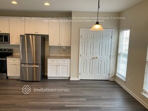 8515 Castledown Dr in Huntersville, NC - Foto de edificio - Building Photo