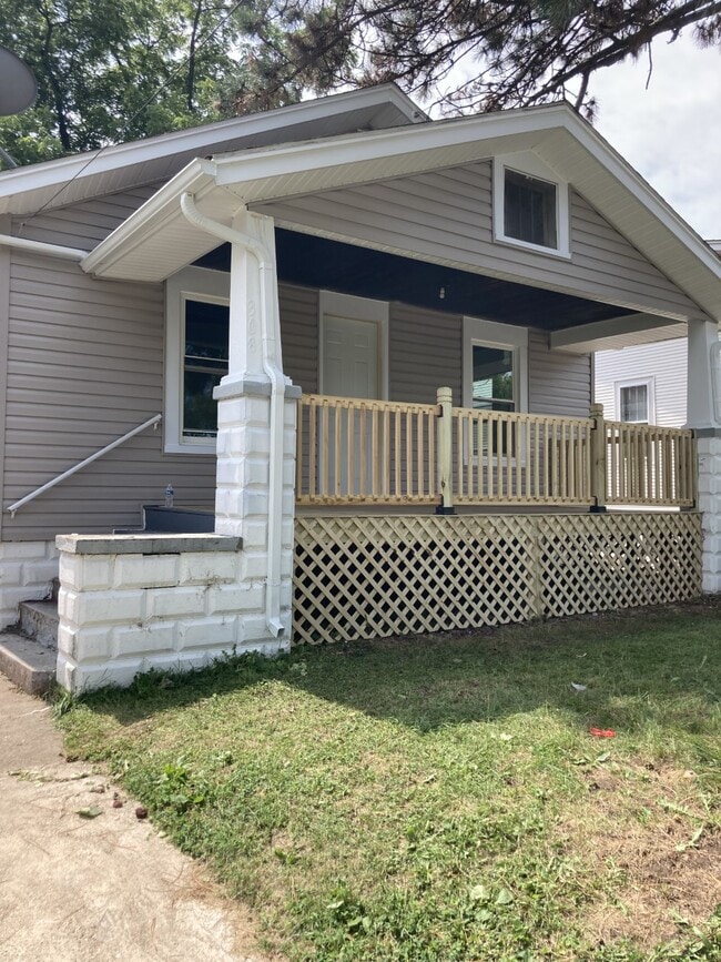 308 E Virginia Ave in Peoria, IL - Building Photo - Building Photo