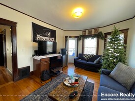 56 Hobson St, Unit 2 in Boston, MA - Building Photo