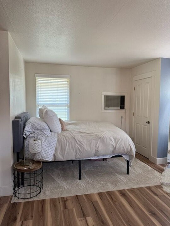 1830 Roth St in Chico, CA - Building Photo
