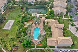 266 Village Blvd in Tequesta, FL - Building Photo - Building Photo