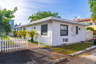 133 SE 5th Ave in Delray Beach, FL - Building Photo - Building Photo