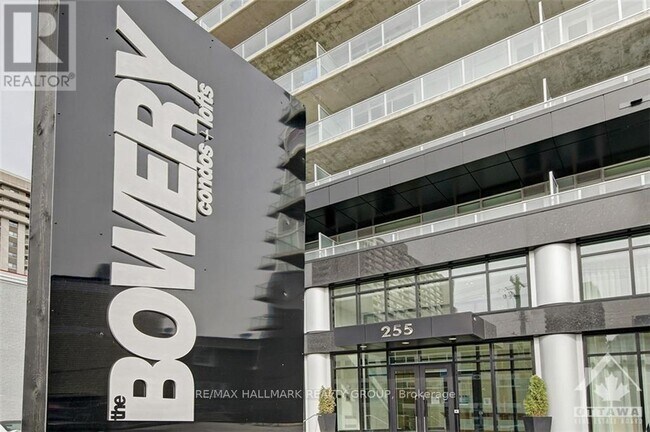 255 Bay St in Ottawa, ON - Building Photo - Building Photo