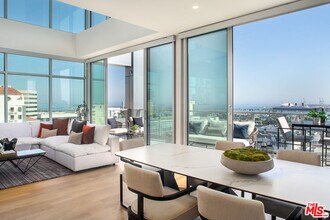 200 W Ocean Blvd in Long Beach, CA - Building Photo - Building Photo